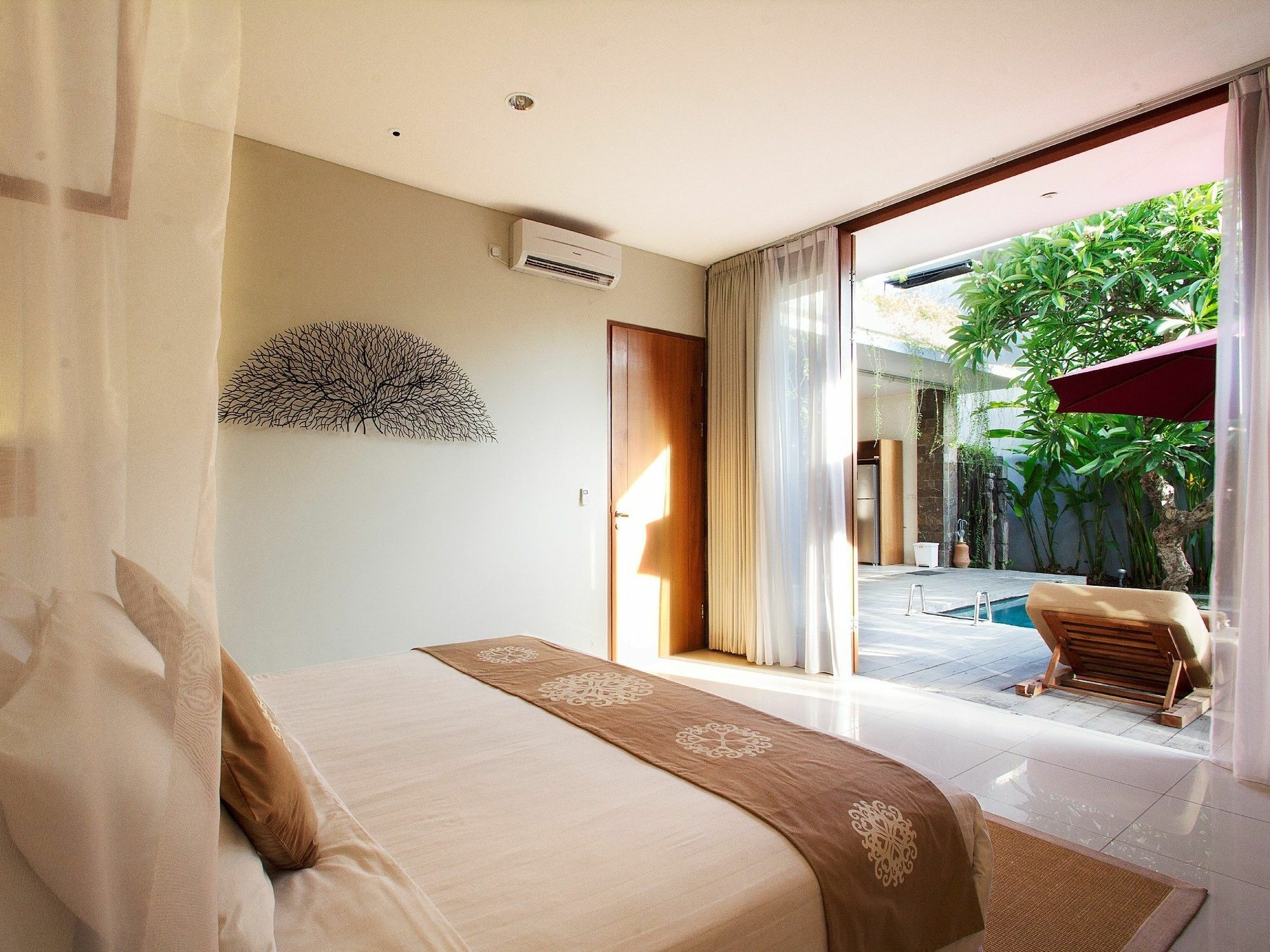 Ruandra Seminyak (Bali)